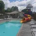 Zecamping 3 Etoiles Dog Friendly Tennis Piscine Chauffee Campsite