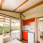Campsite Zecamping 3 Etoiles Dog Friendly Tennis Piscine Chauffee