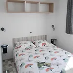 Zecamping 3 Etoiles Dog Friendly Tennis Piscine Chauffee Camping