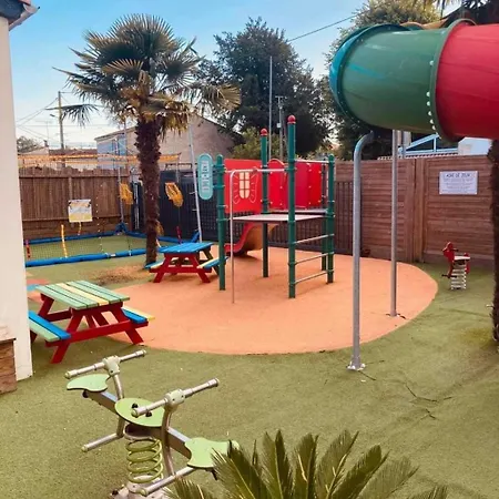 Кемпинг Zecamping 3 Etoiles Dog Friendly Tennis Piscine Chauffee