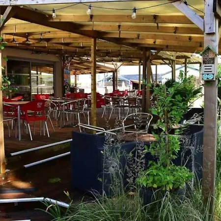 Кемпинг Zecamping 3 Etoiles Dog Friendly Tennis Piscine Chauffee 3*