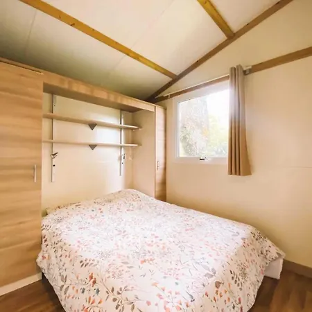 3 Etoiles - Piscine - Ccbbbf0 캠프장 Surgères