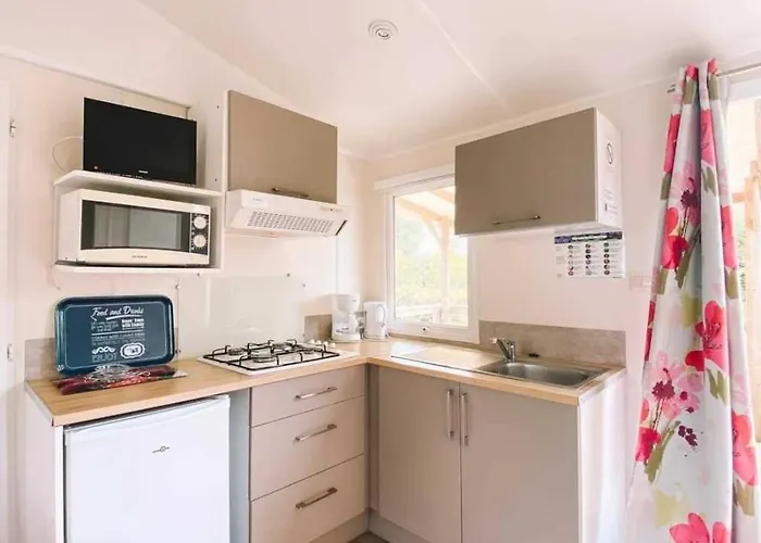 Camping 3 étoiles - Piscine - Ccbbbf0 *