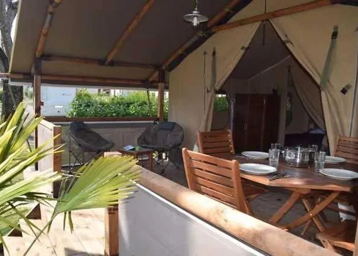 Camping 3 étoiles - Piscine - Ccbbbf0 *