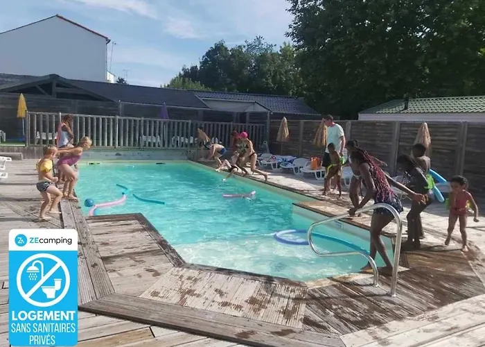 Camping 3 étoiles - Piscine - Ccbbbf0